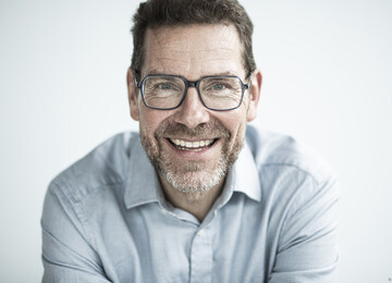 Prof. Dr.-Ing. habil. Sascha Stowasser Institutsdirektor des ifaa